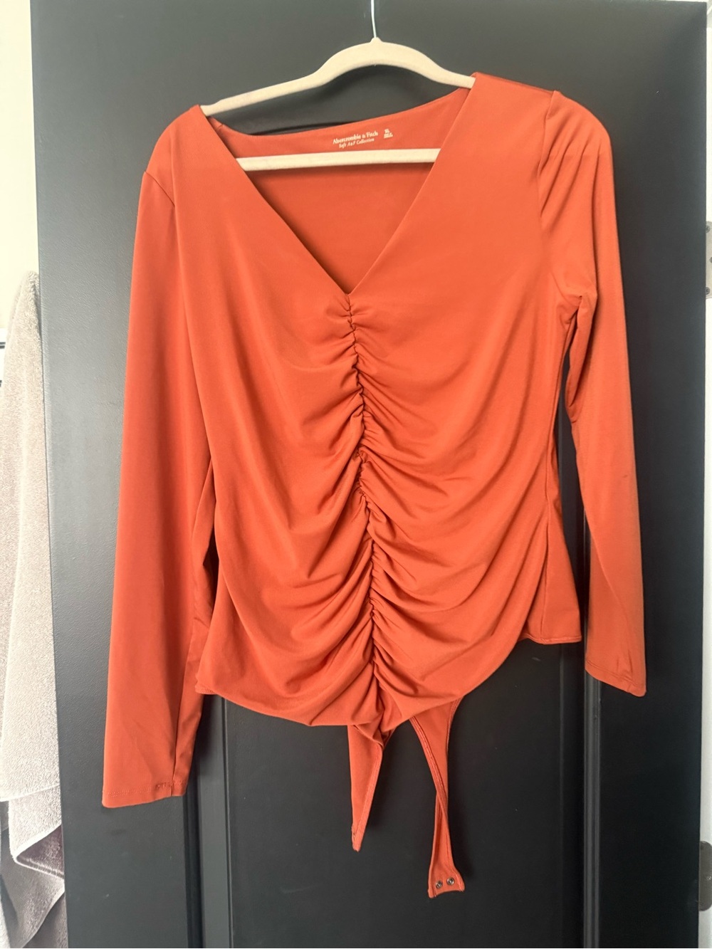 Abercrombie & Fitch Rust-Orange Ruched V-Neck Long Sleeve Bodysuit
